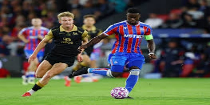 战术体系升级与锋线重组- bb体育